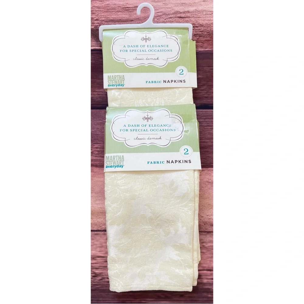 Vintage Martha Stewart Set Of Fabric Classic Damask Ivory Napkins